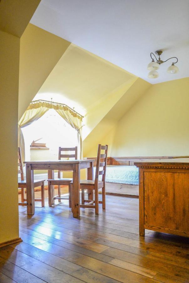Karczma Regionalna Hotel Goscinna Chata Wysowa-Zdrój المظهر الخارجي الصورة