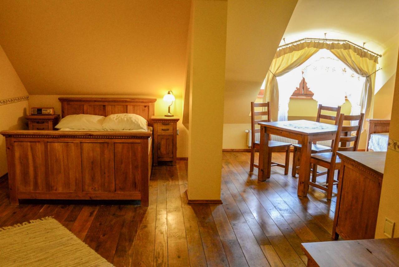 Karczma Regionalna Hotel Goscinna Chata Wysowa-Zdrój المظهر الخارجي الصورة