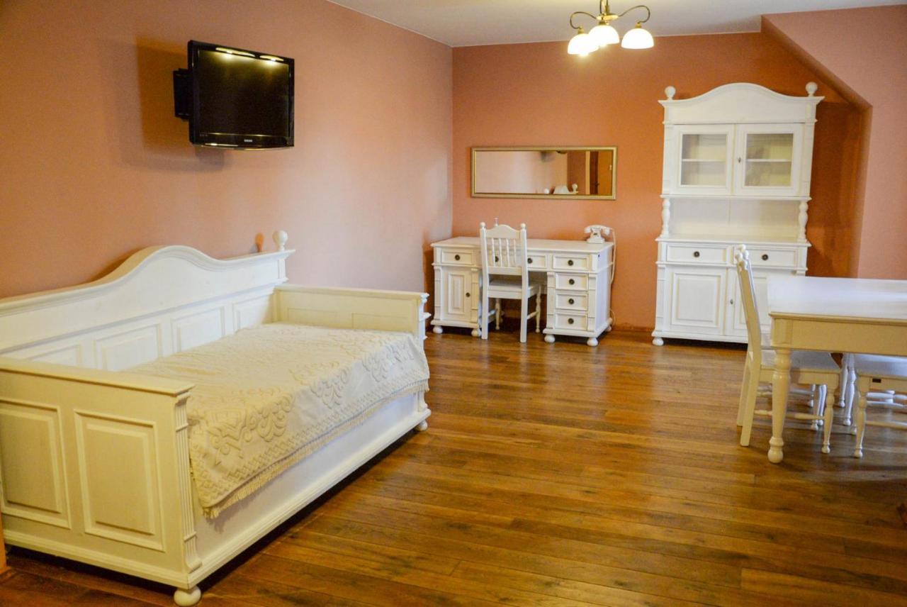 Karczma Regionalna Hotel Goscinna Chata Wysowa-Zdrój المظهر الخارجي الصورة